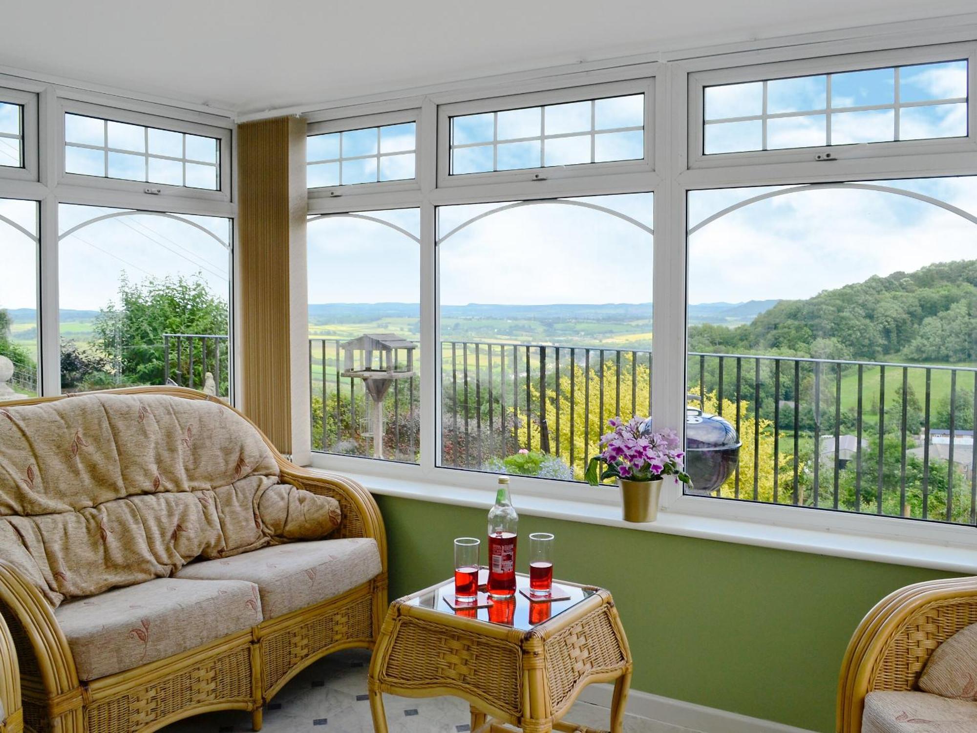 Villa Thornhill Whitchurch  Exterior foto